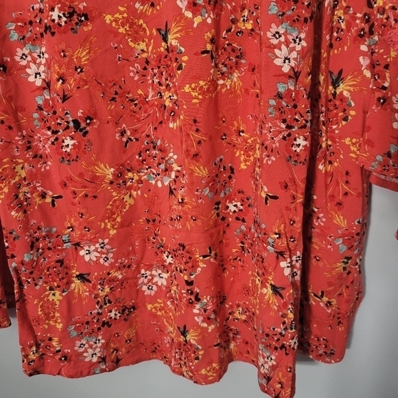 Torrid Orange Floral Bell Sleeve Blouse NWT - Picture 4 of 14